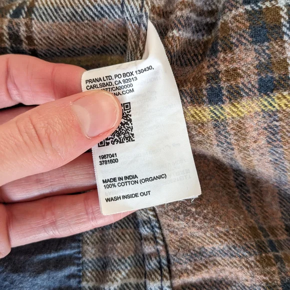 100% Cotton Prana Flannel Button Down - Picture 4 of 5